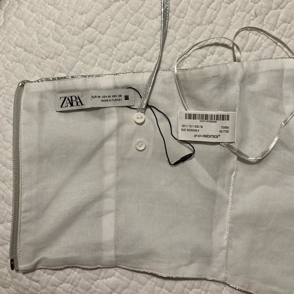 Zara NWOT Silver Foil Crop Top with Adjustable Straps - Picture 3 of 7